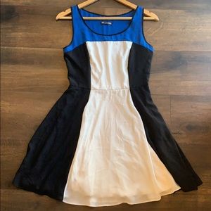 Express Color Block Skater Dress; Size 4